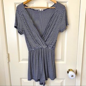 🍄 ROLLA COSTER Lightweight Blue & White Stripe V-Neck Romper